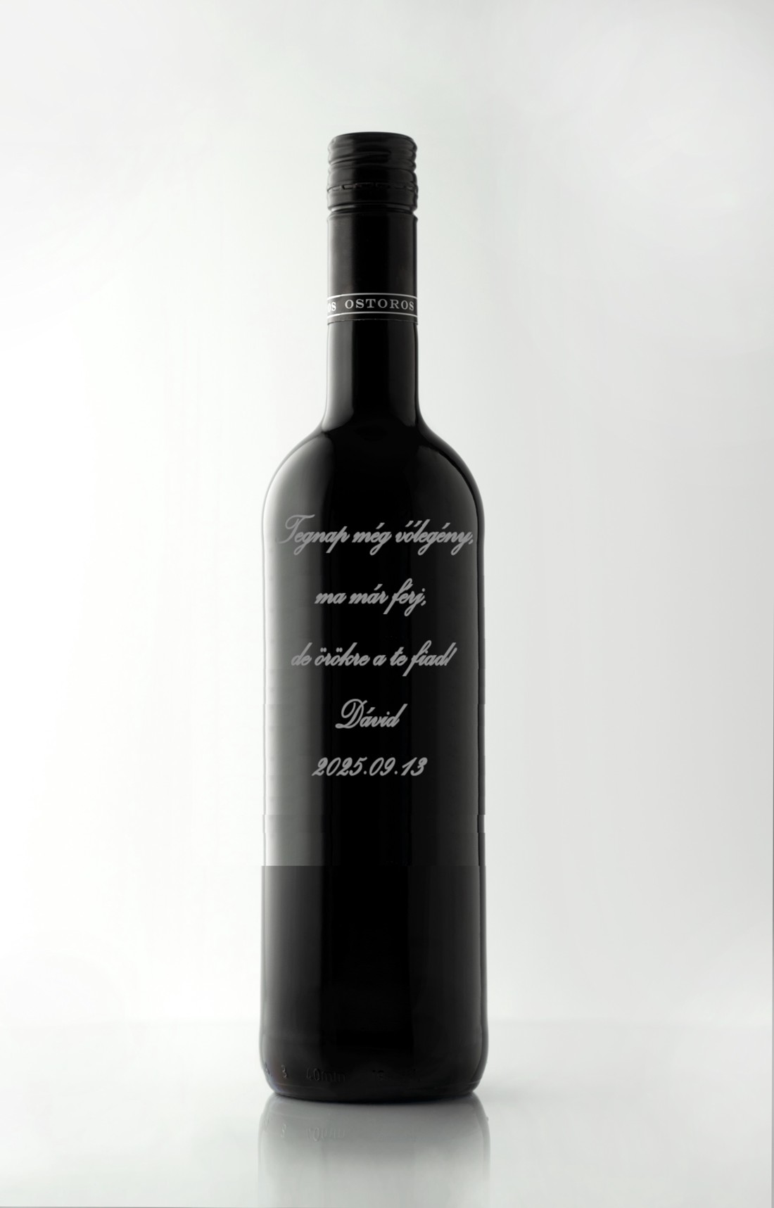 Cadou aniversare de nuntă Vin gravat Nuntă, aniversare - - Artynos.ro Cadou aniversare de nuntă Vin gravat Nuntă, aniversare - - Artynos.ro