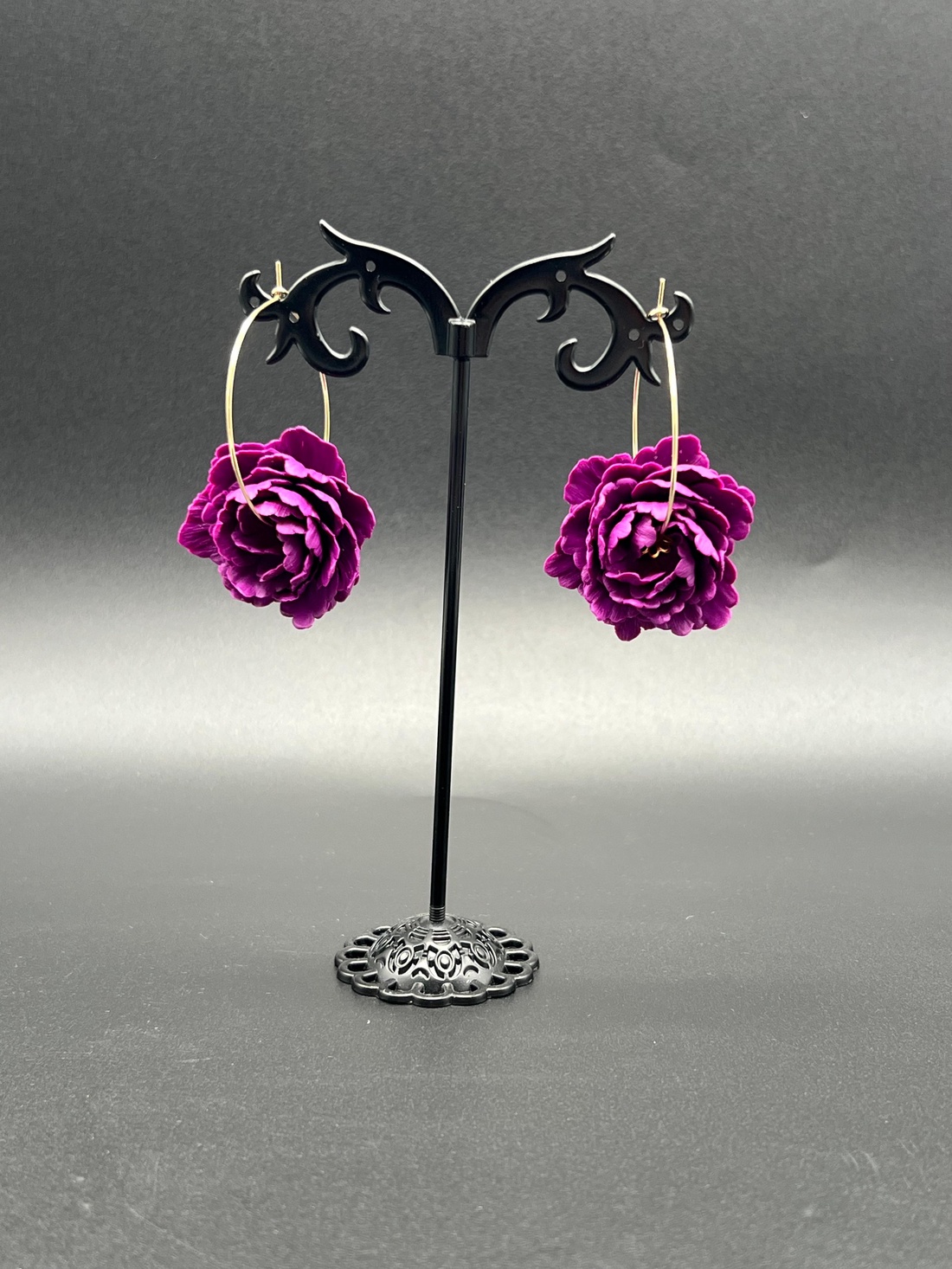Cercei florali din lut polimeric - bijuterii - cercei - cercei candelabru - Artynos.ro Cercei florali din lut polimeric - bijuterii - cercei - cercei candelabru - Artynos.ro
