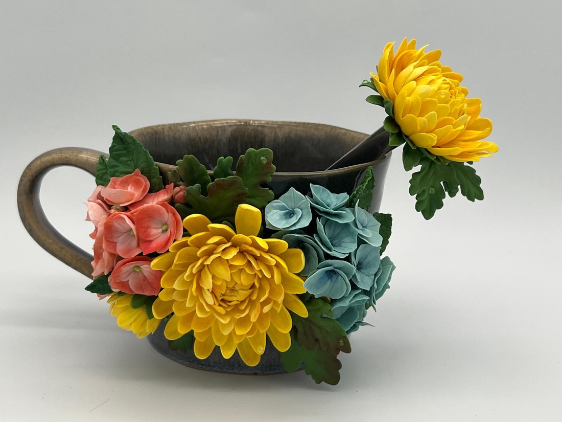 Cana ceramica cu flori din lut polimeric - casă & stil de viață - accesorii pentru echipamente de bucătărie - accesorii de servire - căni - Artynos.ro
