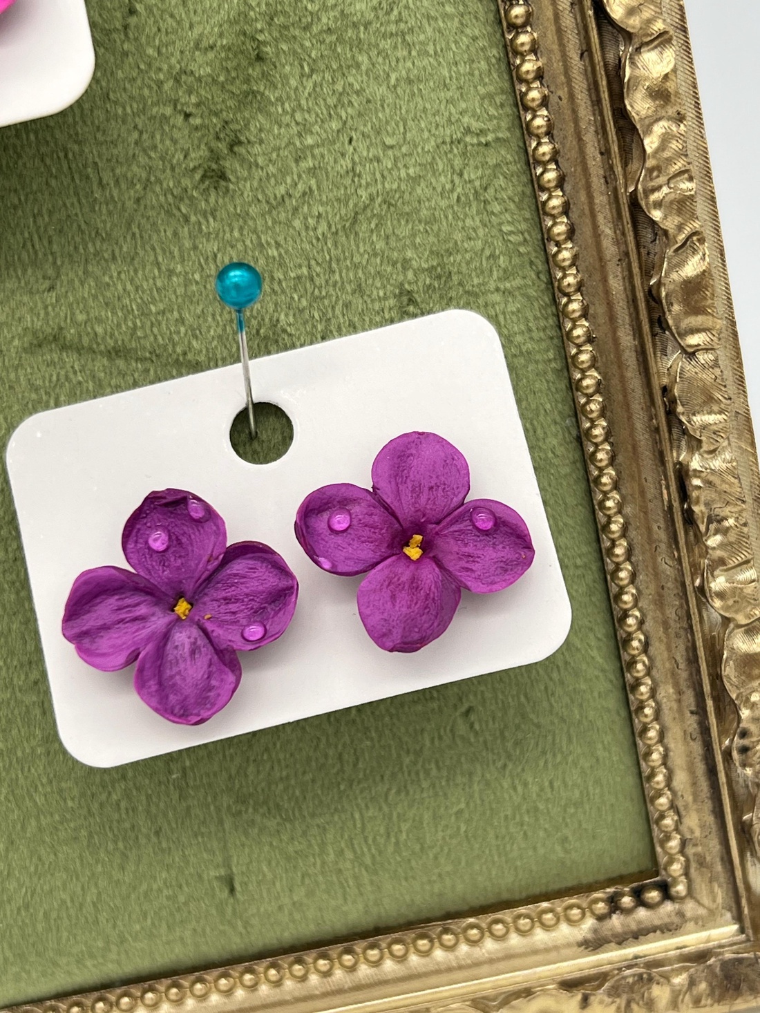 Cercei-Parfum de liliac - bijuterii - cercei - cercei din rășină - Artynos.ro