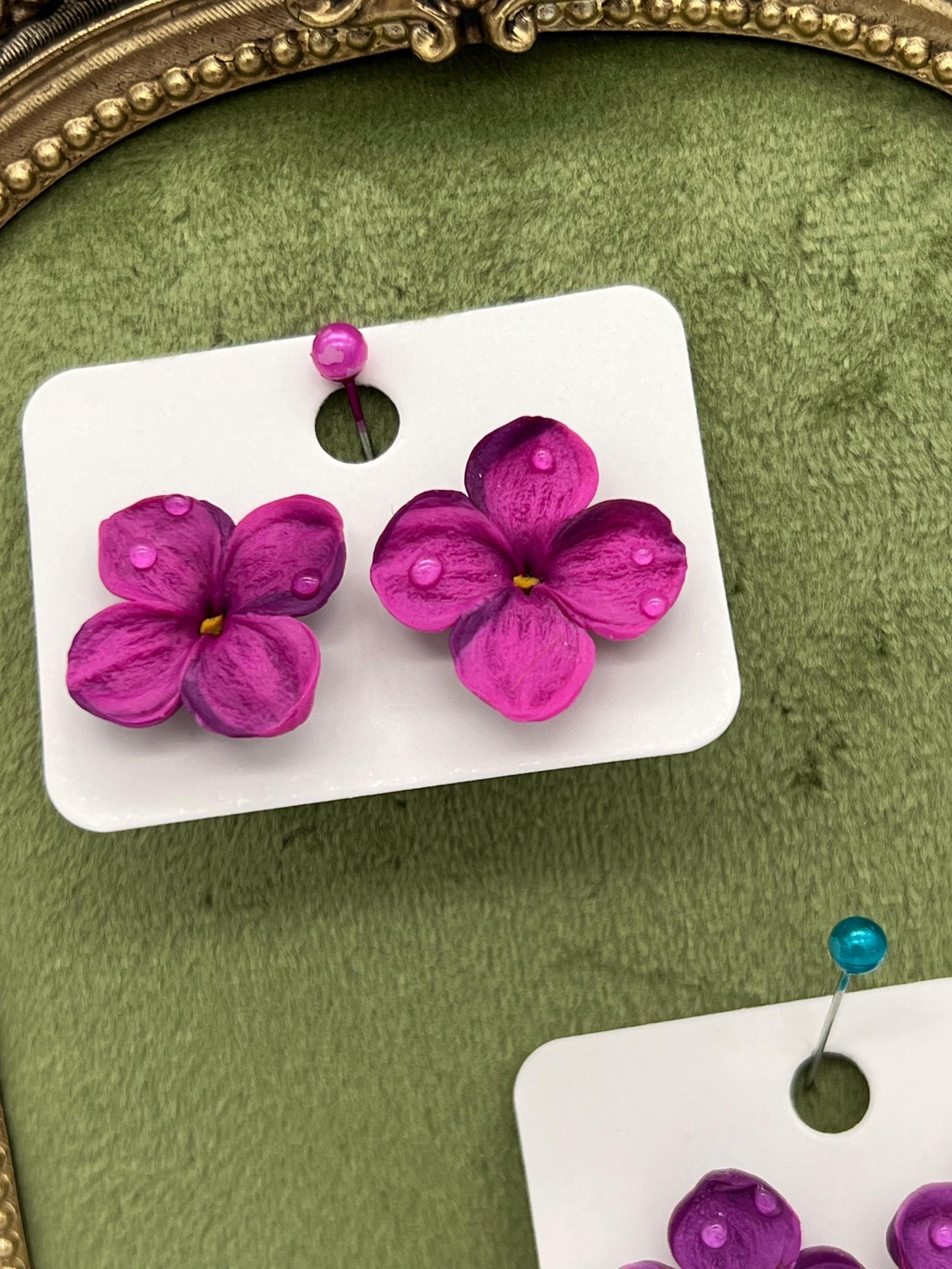 Cercei-Parfum de liliac - bijuterii - cercei - cercei din rășină - Artynos.ro