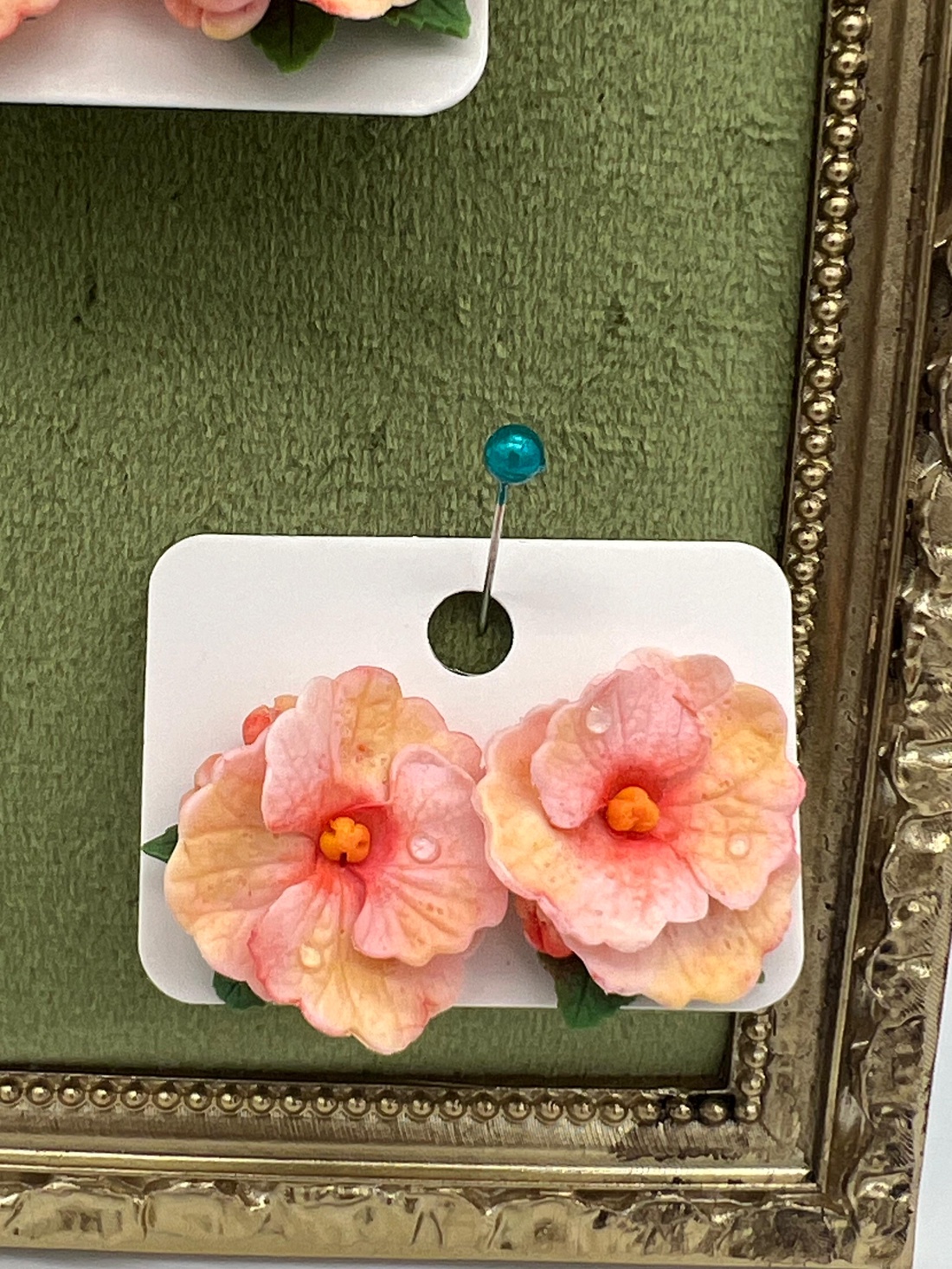 Cercei hortensii roz - bijuterii - cercei - cercei din rășină - Artynos.ro