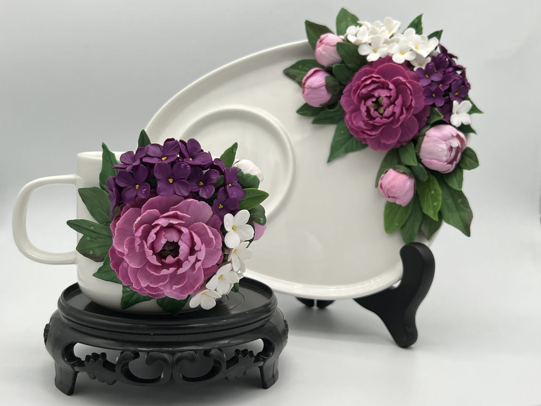 Set cafea portelan decorat cu  flori din lut polimeric - casă & stil de viață - echipamente de bucătărie - accesorii de servire - căni - Artynos.ro