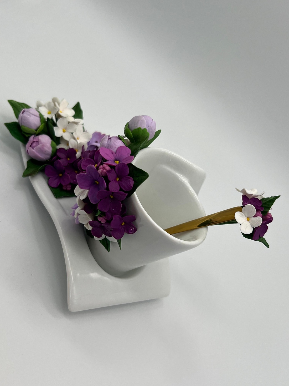 Set espresso decorat cu flori mov din lut polimeric - casă & stil de viață - echipamente de bucătărie - accesorii de servire - căni - Artynos.ro