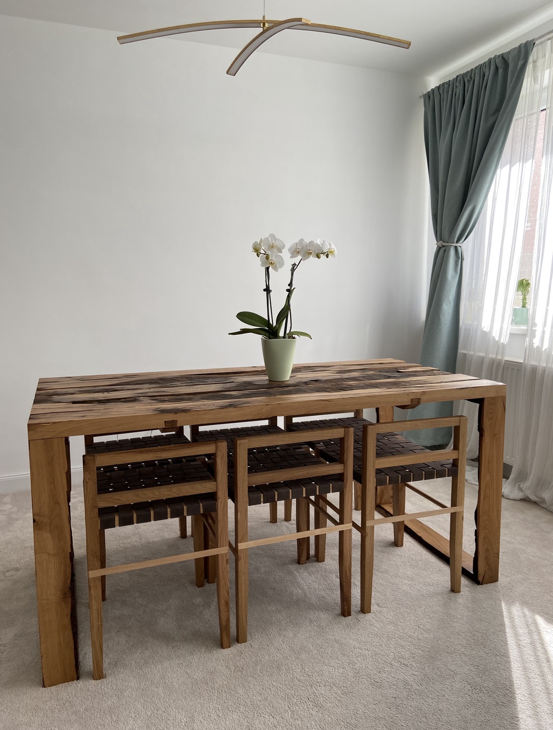 Masa din lemn de stejar reciclat - casă & stil de viață - decorațiuni de casă - decorațiuni de masă și rafturi - decorațiuni de masă - Artynos.ro