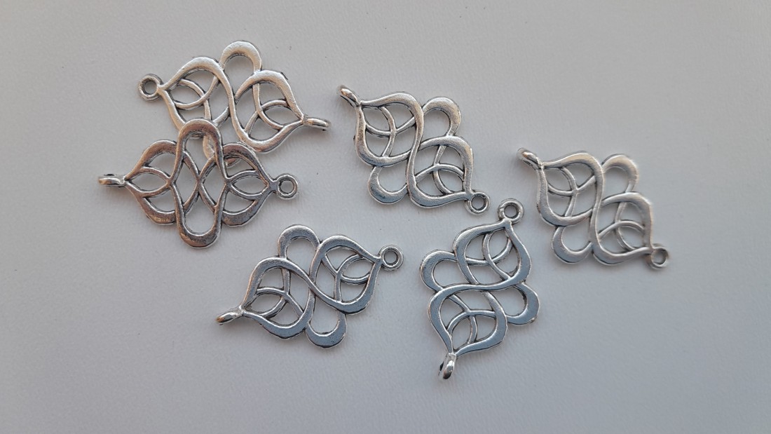 Distanțiere metalice - 27x18mm - 10 buc / pachet - culoare argintiu antic - - Artynos.ro Distanțiere metalice - 27x18mm - 10 buc / pachet - culoare argintiu antic - - Artynos.ro
