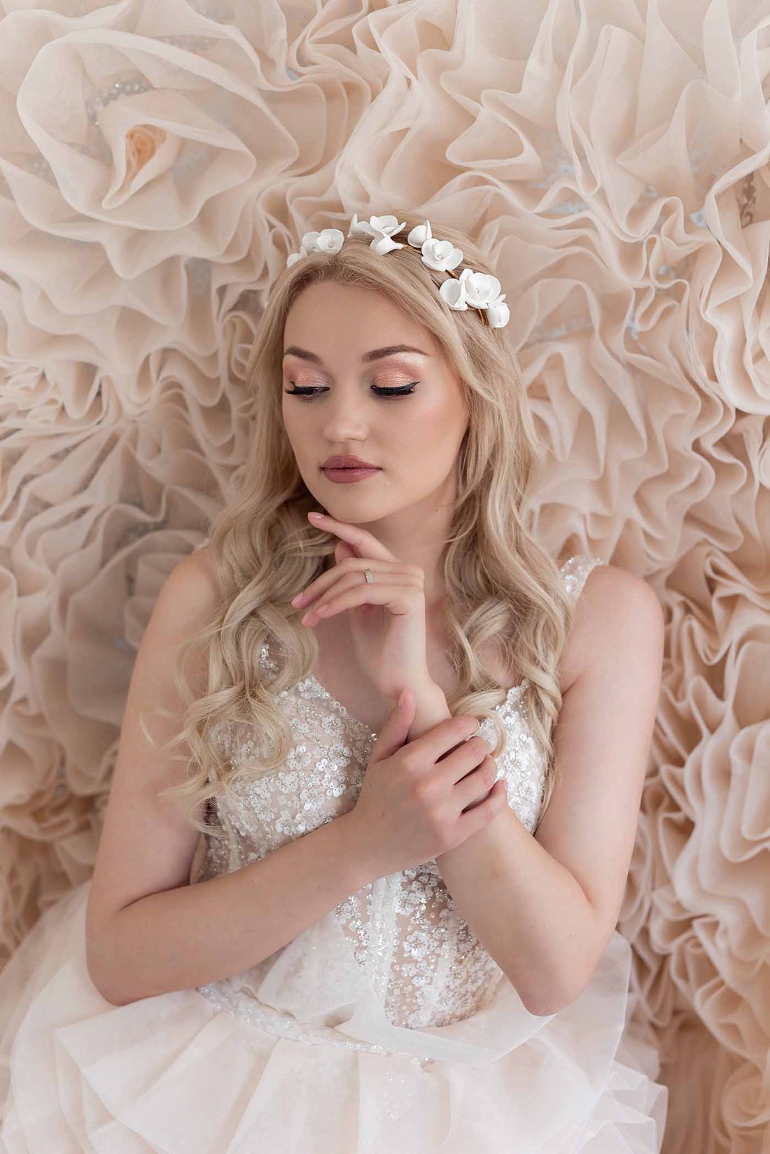 Martina florale accesorii de păr bentiță de mireasă - - Artynos.ro Martina florale accesorii de păr bentiță de mireasă - - Artynos.ro