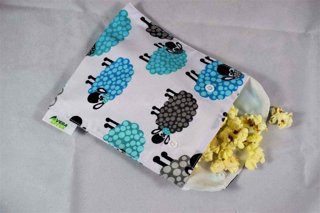 Snackbag pentru sandvisuri, snack, ecologic, no waste, marimea M, turma de oi - geantă și husă - cutie de prânz - pungă și cutie de prânz - Artynos.ro