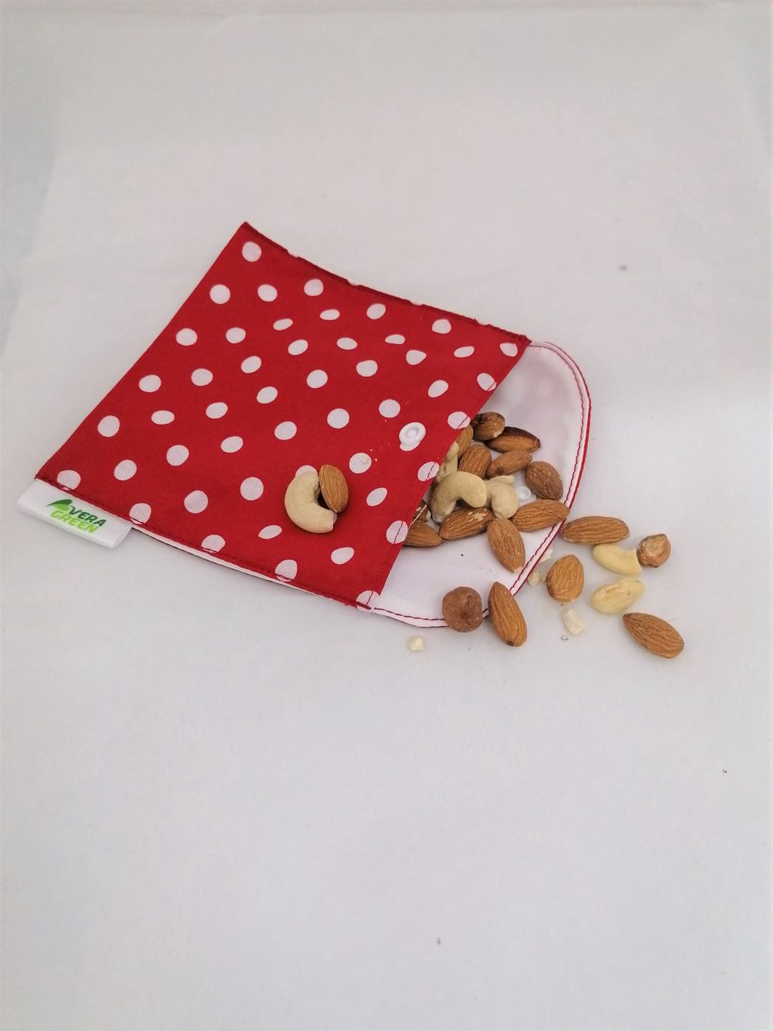 Snackbag pentru sandvisuri, merinde, snack, ecologic, no waste, marimea S, rosu cu buline - geantă și husă - cutie de prânz - pungă și cutie de prânz - Artynos.ro Snackbag pentru sandvisuri, merinde, snack, ecologic, no waste, marimea S, rosu cu buline - geantă și husă - cutie de prânz - pungă și cutie de prânz - Artynos.ro
