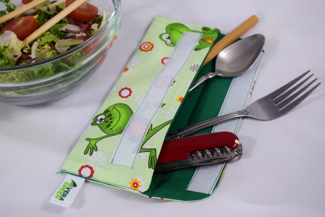 Suport pentru tacamuri, periute de dinti, penar, portfard reutilizabil din textil, broscuta - geantă și husă - cutie de prânz - depozitare tacâmuri - Artynos.ro Suport pentru tacamuri, periute de dinti, penar, portfard reutilizabil din textil, broscuta - geantă și husă - cutie de prânz - depozitare tacâmuri - Artynos.ro