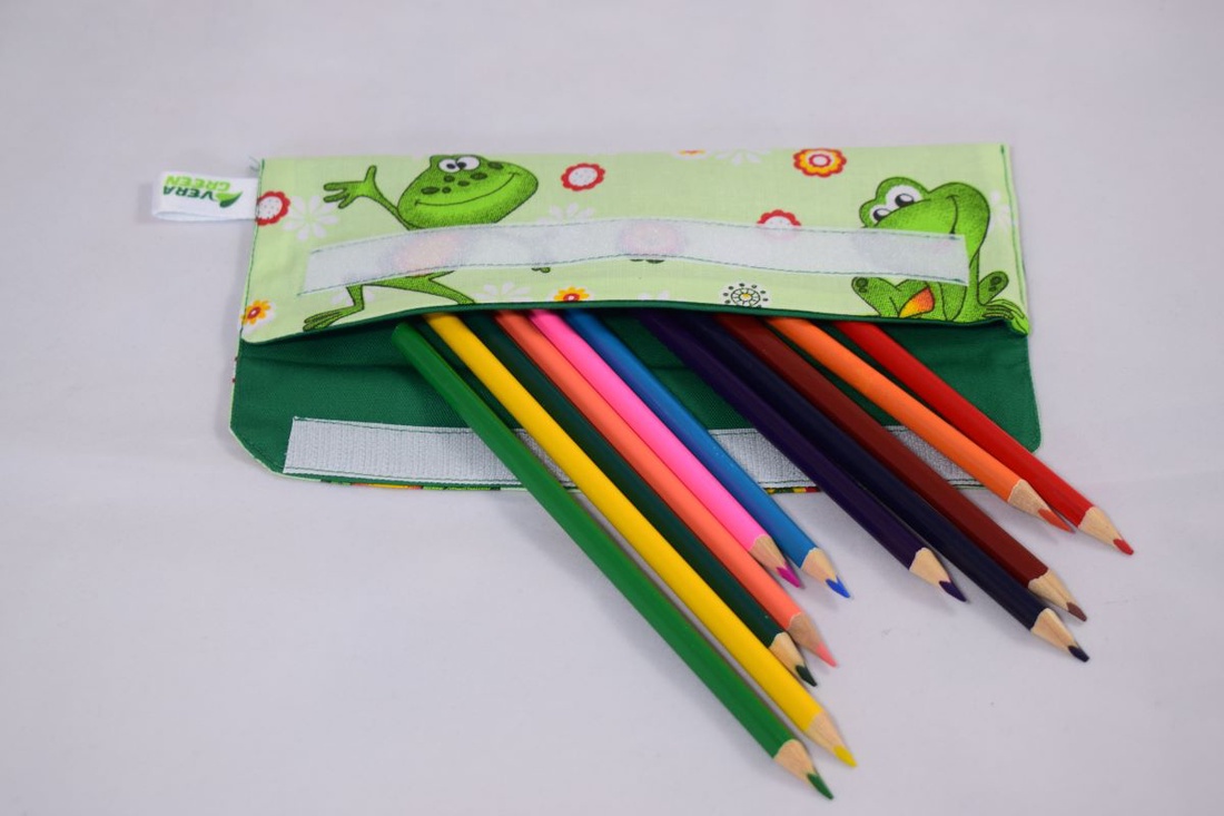 Suport pentru tacamuri, periute de dinti, penar, portfard reutilizabil din textil, broscuta - geantă și husă - cutie de prânz - depozitare tacâmuri - Artynos.ro Suport pentru tacamuri, periute de dinti, penar, portfard reutilizabil din textil, broscuta - geantă și husă - cutie de prânz - depozitare tacâmuri - Artynos.ro