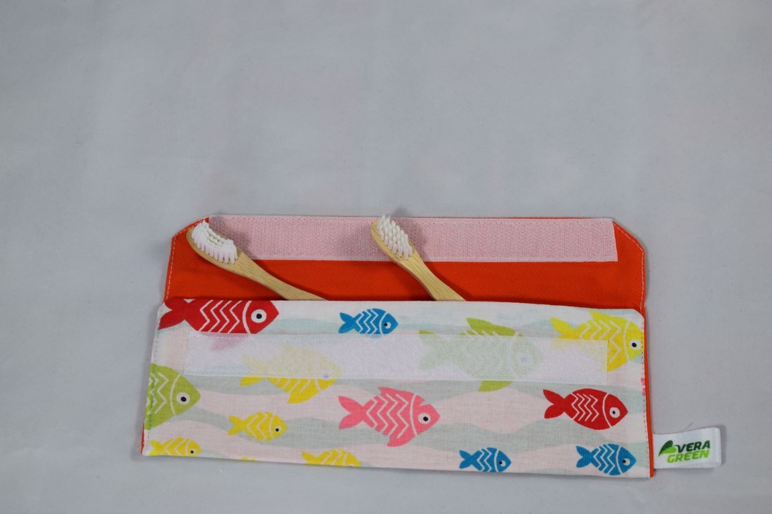 Suport pentru tacamuri, periute de dinti, penar, portfard reutilizabil din textil, pesti - genți și portofele - recipient de prânz - suport pentru tacâmuri - Artynos.ro