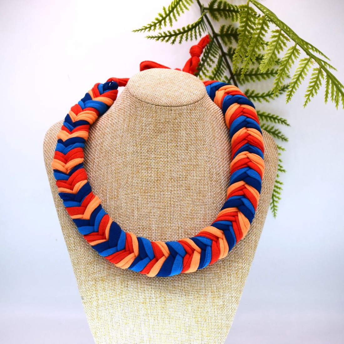 Colier boho din bumbac reciclat, zero waste, impletit, albastru-portocaliu - bijuterii - coliere - coliere cu multiple șiruri - Artynos.ro