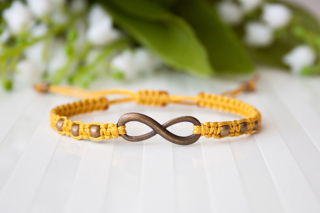 Brățară macramé împletită - Aur infinit -  - Artynos.ro
