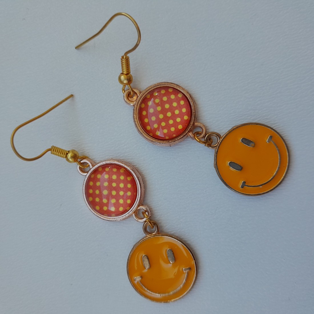 Cercei lenticulari - smiley - - Artynos.ro Cercei lenticulari - smiley - - Artynos.ro