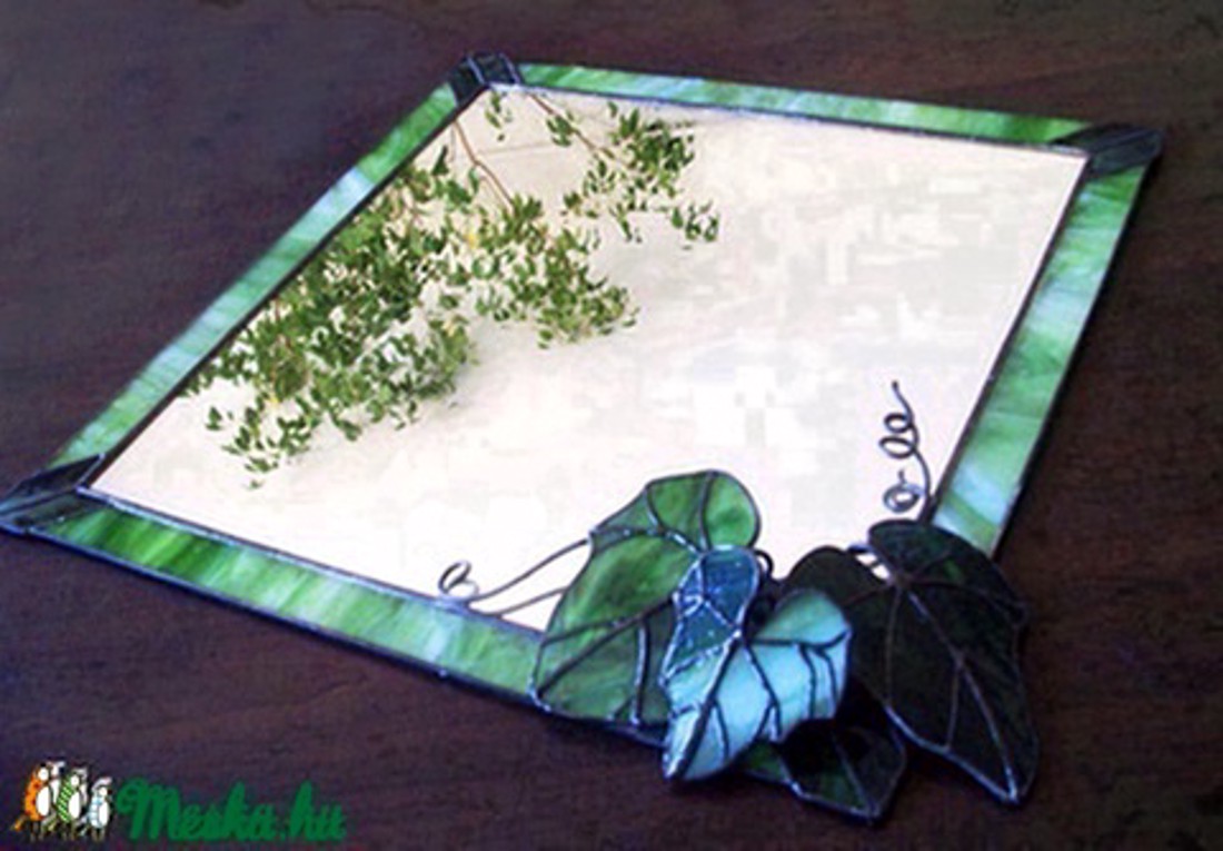 Oglindă de perete cu ambra (sticlă Tiffany verde) - casă & stil de viață - accesorii pentru decorat casa - oglinzi perete, oglinzi decor - Artynos.ro