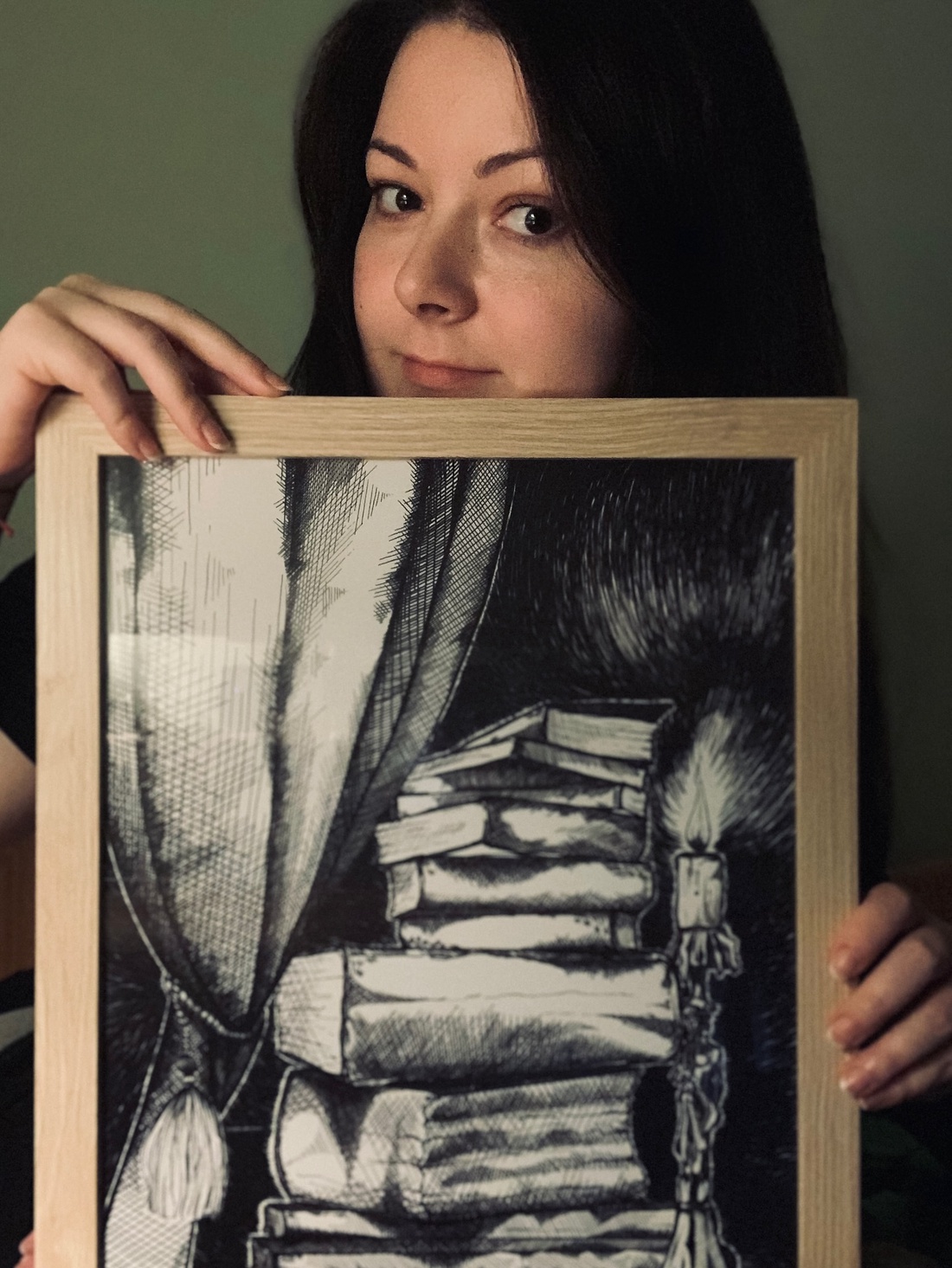 Print de artă Teanc de povești � ilustrație tip tuș reprezentând un teanc de cărți, printată fizic - arte vizuale și accesorii  - grafică, ilustrație - desen cu cerneală - Artynos.ro