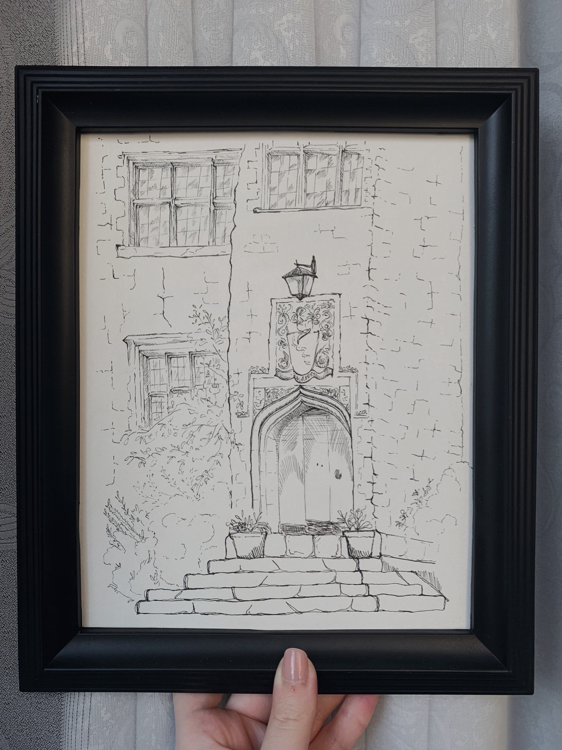 Ilustrație / Schiță arhitecturală originală în tuș pe hârtie - fațadă casă englezească - arte vizuale și accesorii  - grafică, ilustrație - desen cu cerneală - Artynos.ro