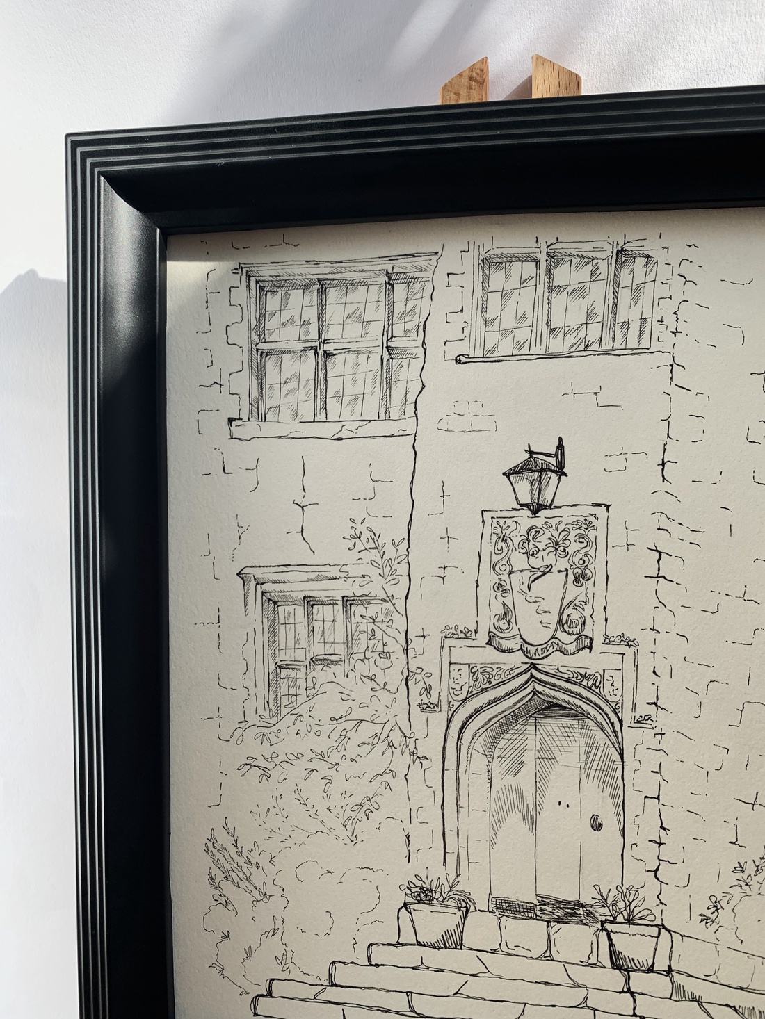 Ilustrație / Schiță arhitecturală originală în tuș pe hârtie - fațadă casă englezească - arte vizuale și accesorii  - grafică, ilustrație - desen cu cerneală - Artynos.ro