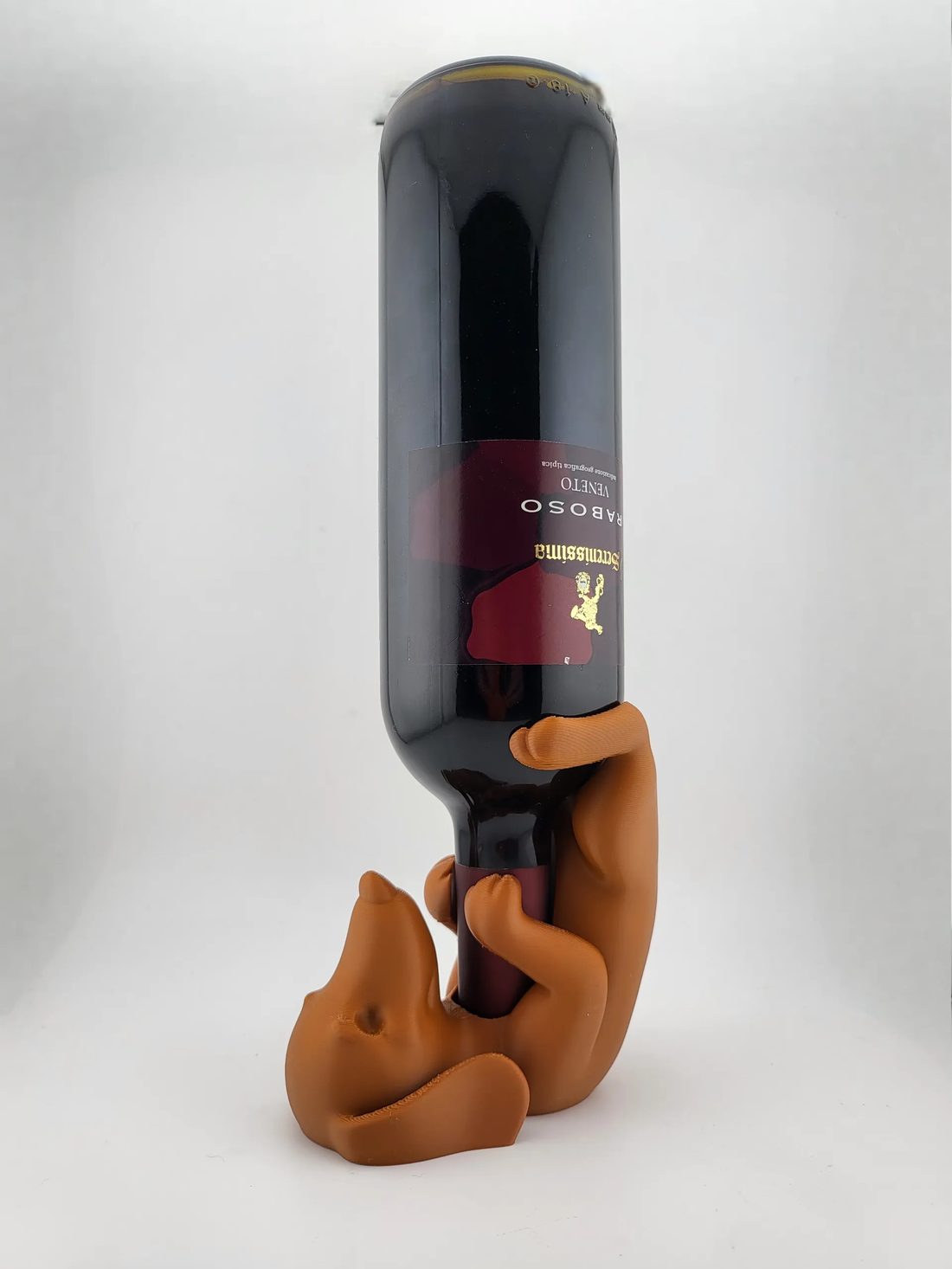 Suport de vin în formă de teckel pentru iubitorii de vin și câini! - alimente - băuturi alcoolice - Artynos.ro Suport de vin în formă de teckel pentru iubitorii de vin și câini! - alimente - băuturi alcoolice - Artynos.ro