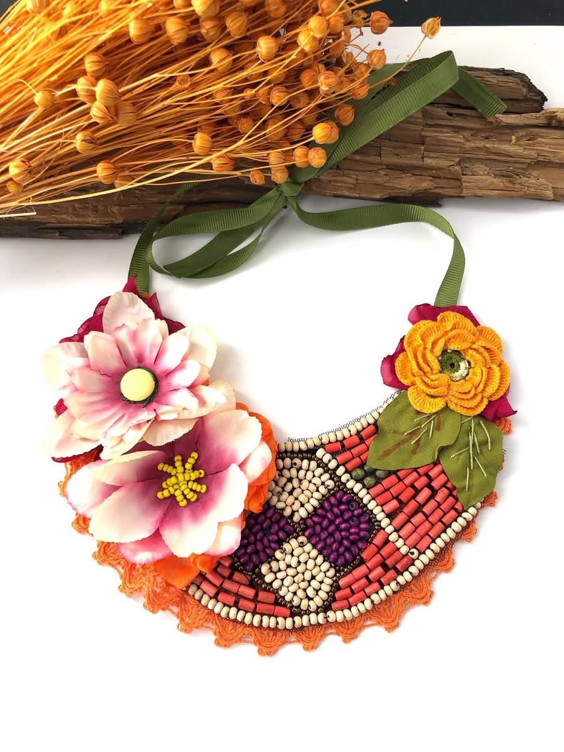 Colier roz, portocaliu - bijuterii - coliere - chockere - Artynos.ro