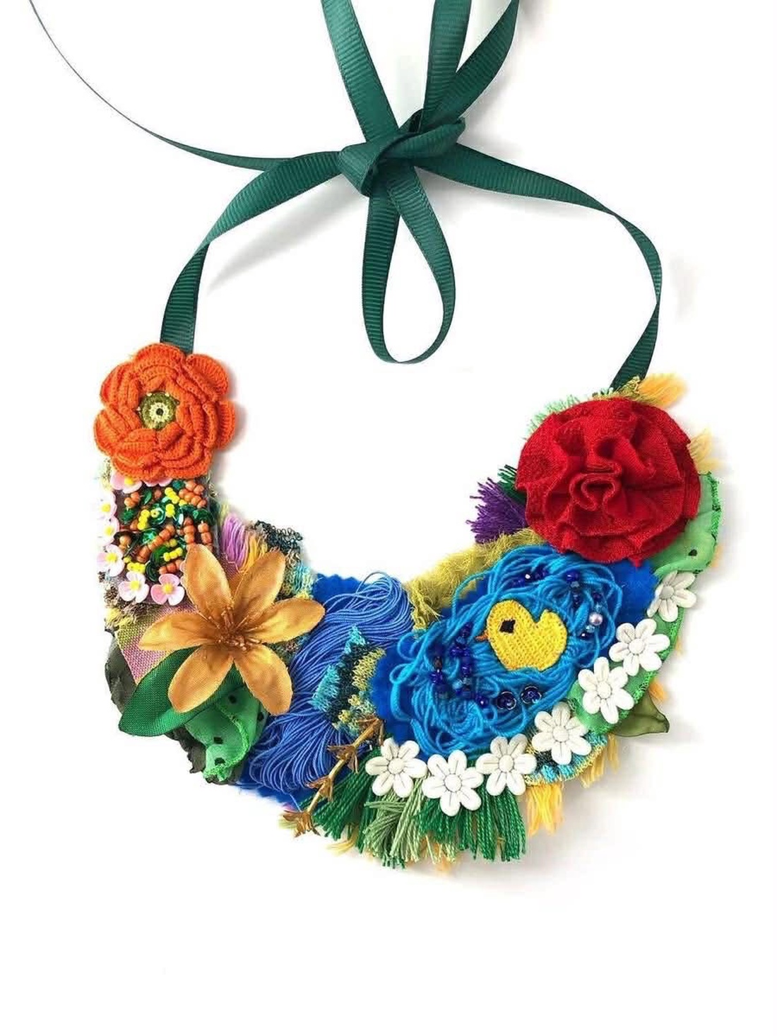 Colier cu flori si puisor - bijuterii - coliere - chockere - Artynos.ro