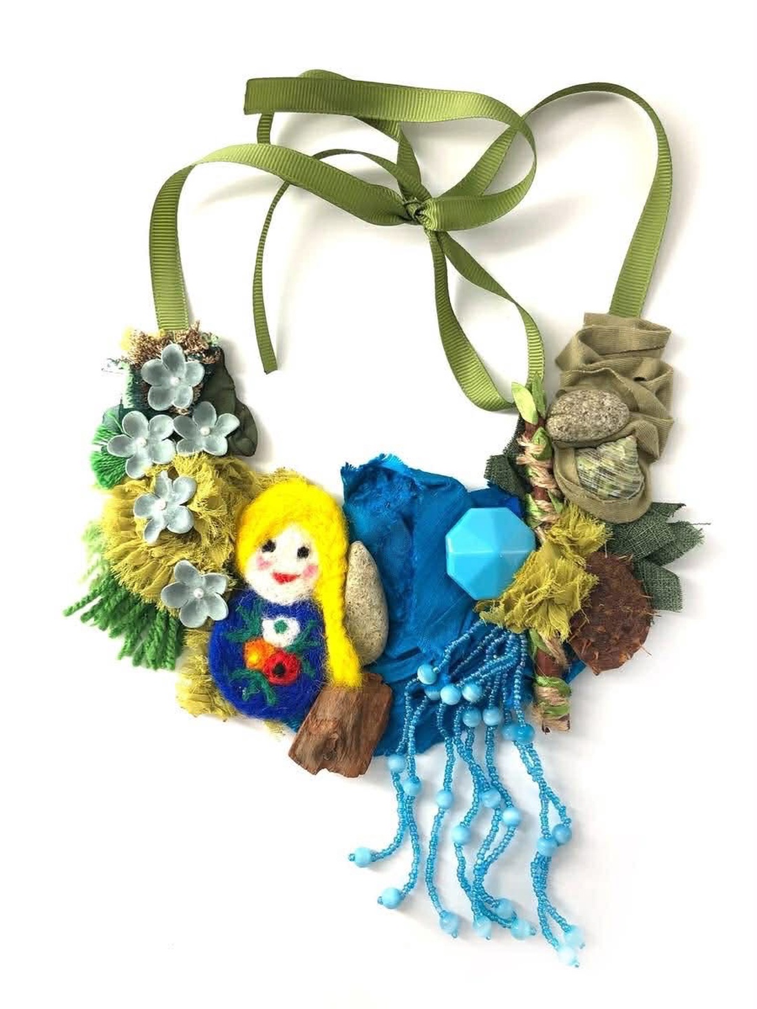 Colier cu fetita - bijuterii - coliere - chockere - Artynos.ro