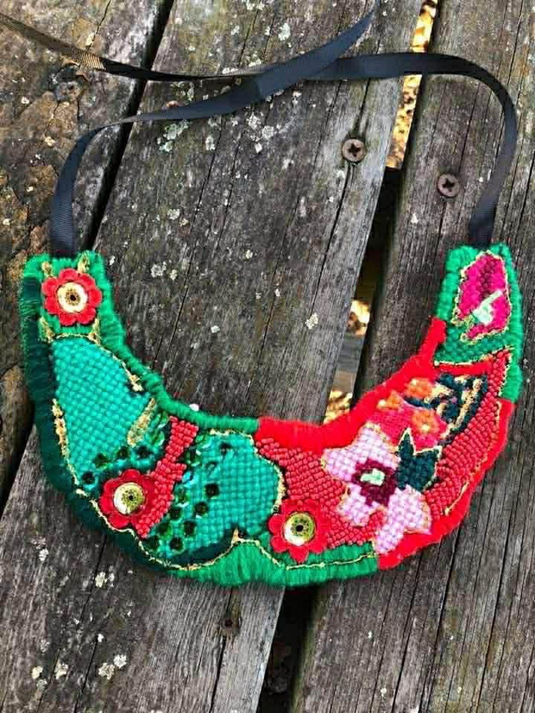 Colier statement handmade - Folklore Bloom - bijuterii - coliere - chockere - Artynos.ro