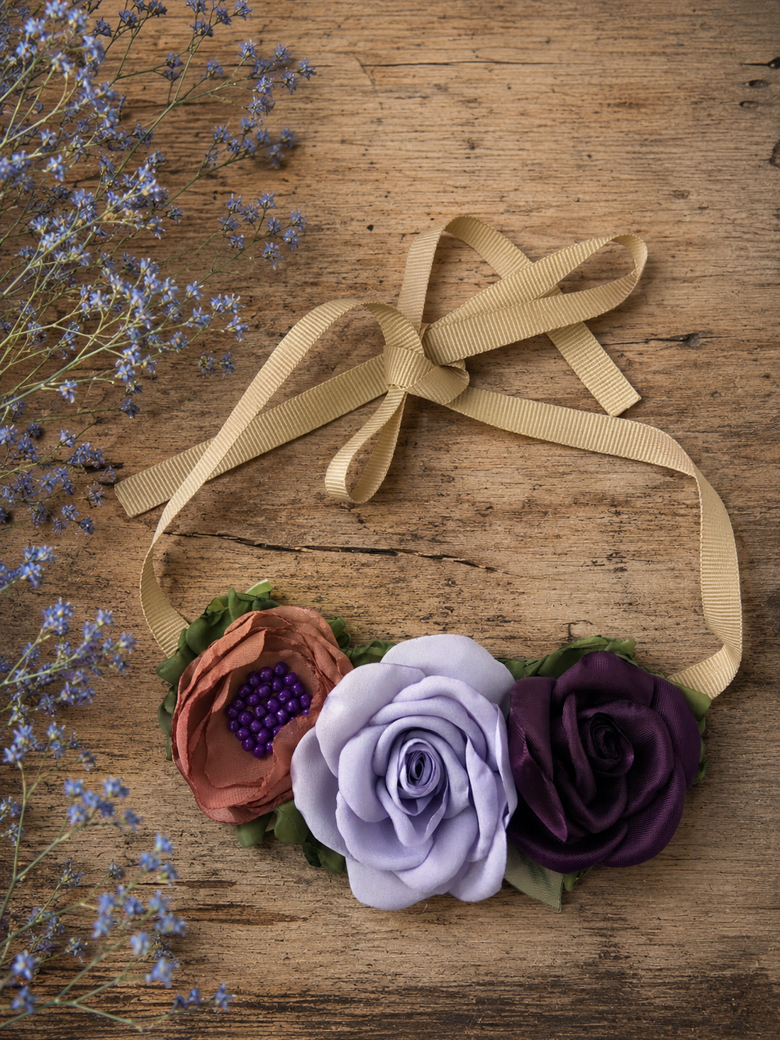 Colier handmade - Liliac pudrat - bijuterii - coliere - chockere - Artynos.ro