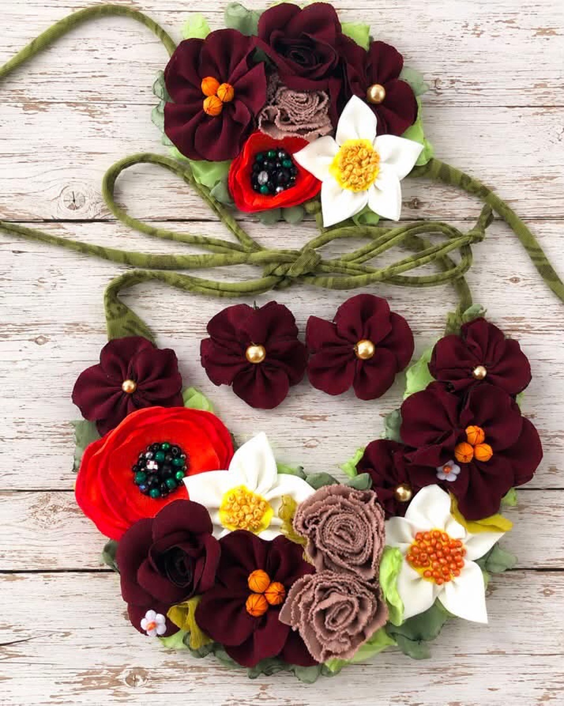 Colier cu flori de camp - bijuterii - coliere - chockere - Artynos.ro
