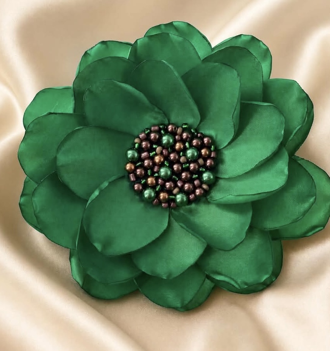 Brosa - Floare verde - bijuterii - broșe - Artynos.ro