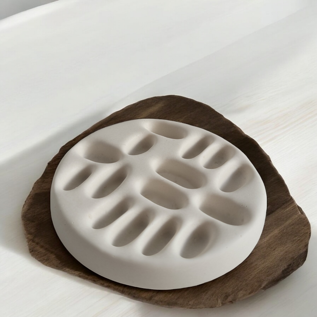 Tavă suport pentru inele din Jesmonite � Organizator minimalist pentru bijuterii - accesorii nuntă - bijuterii mireasă - inele de logodnă, verighete - Artynos.ro