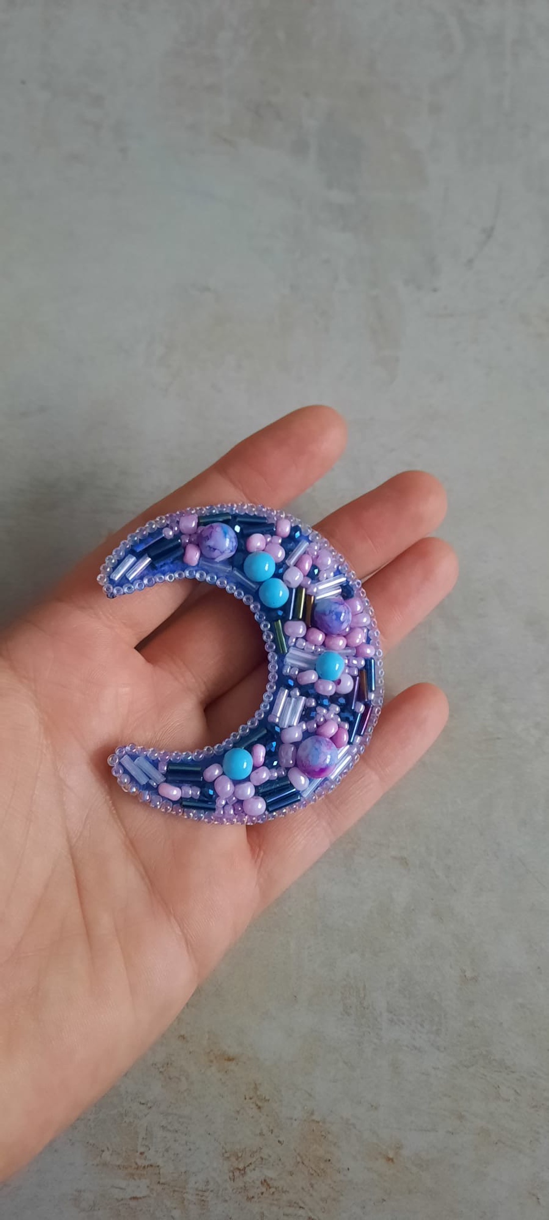 Broșă Mystic Moon - bijuterii - broșe - Artynos.ro