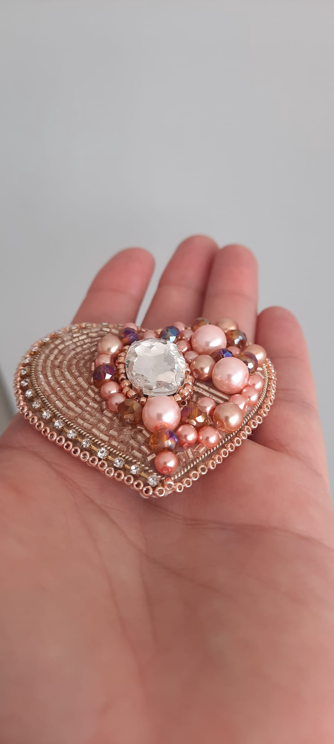 Brosa Royal Blush - bijuterii - broșe - Artynos.ro
