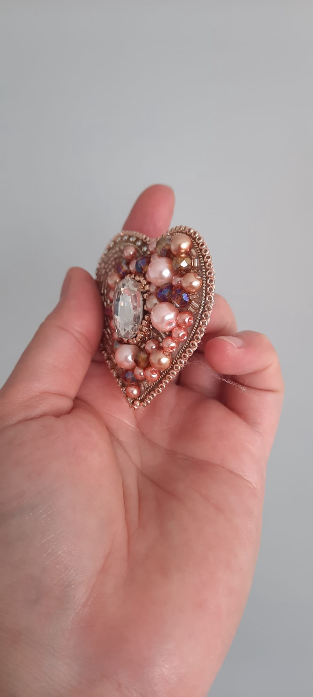 Brosa Royal Blush - bijuterii - broșe - Artynos.ro