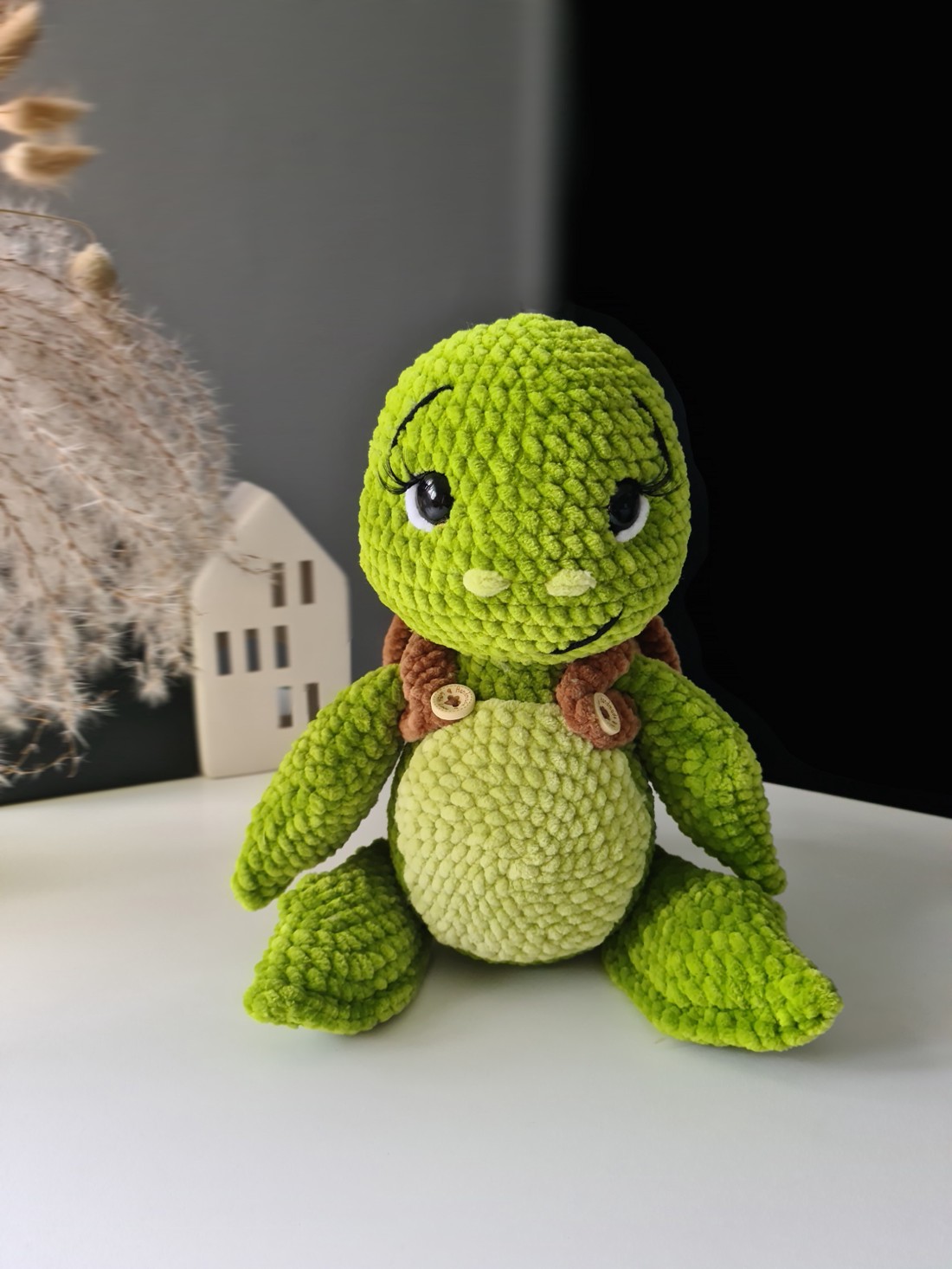 Țestoasă croșetată cu hăinuțe - jucării și echipamente pentru copii - plușuri - figurine de pluș - Artynos.ro Țestoasă croșetată cu hăinuțe - jucării și echipamente pentru copii - plușuri - figurine de pluș - Artynos.ro