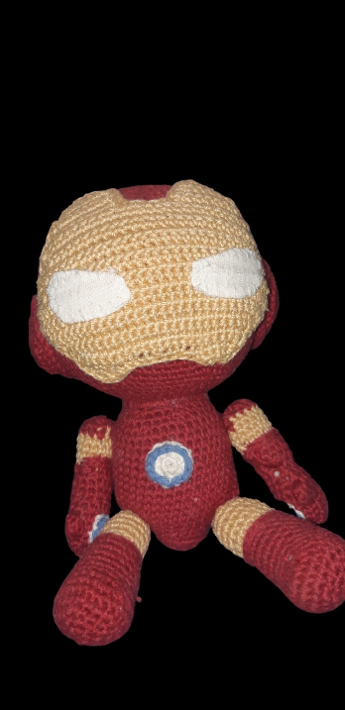 Supererou, Iron Man figura amigurumi - - Artynos.ro Supererou, Iron Man figura amigurumi - - Artynos.ro