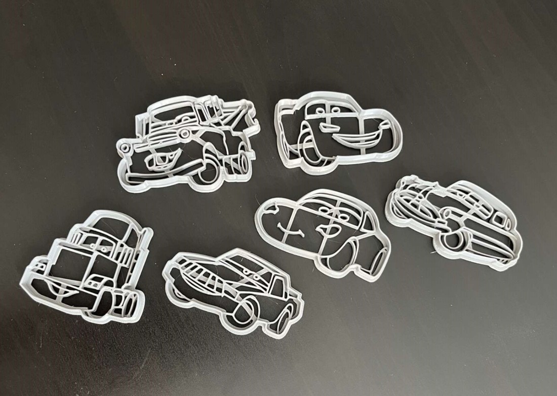 Set de forme pentru prăjituri/plastilină Cars� � Figurine Lightning McQueen și Cars� � Imprimate 3D -  - Artynos.ro