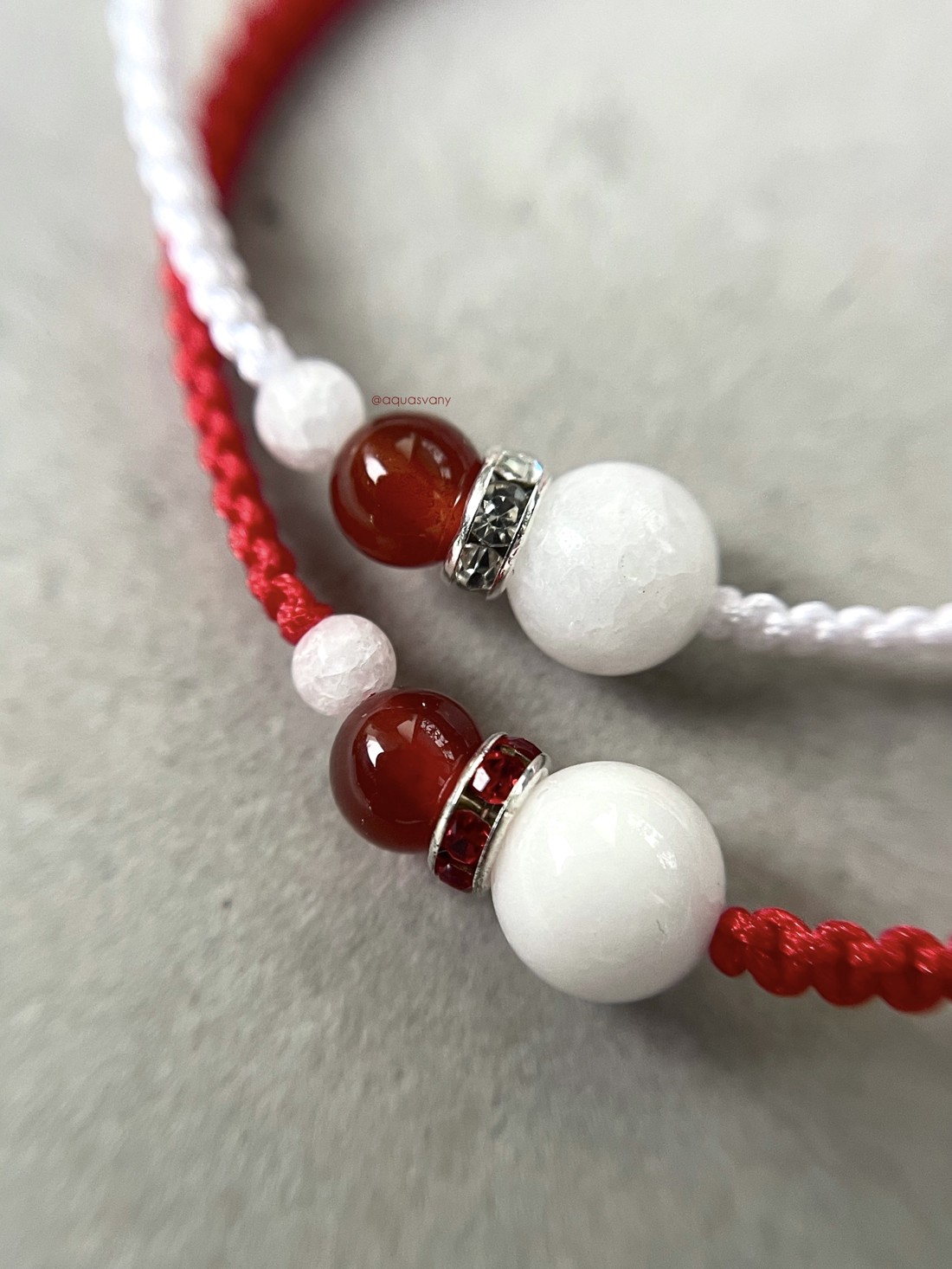 Brățară minerală Santa Claus sapphire macramé - crăciun - îmbrăcăminte de crăciun - Artynos.ro