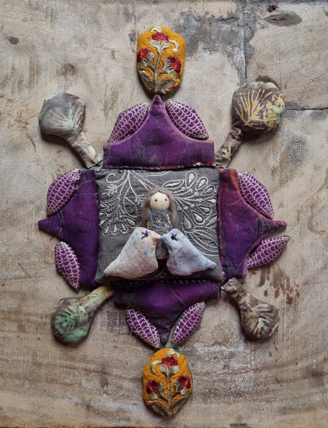 Zână (cuvertură textilă pentru copii) - jucării și echipamente pentru copii - jocuri de gândire - curcubeu montessori, jocuri waldorf - Artynos.ro