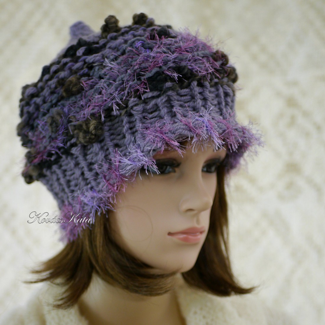 LUCA-SAPI / prună - Șapcă boemă din lână tricotată manual - îmbrăcăminte și modă - eșarfe, pălării, fularuri - căciulă - Artynos.ro