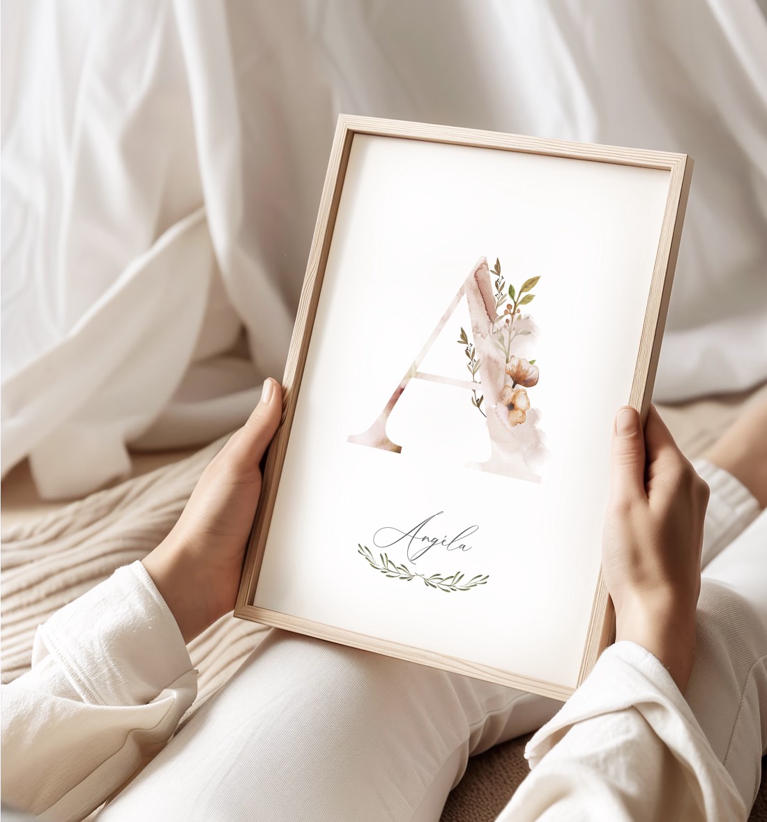 O literă, monogramă, imagine de zi cu nume, decorare, artă de perete acuarelă, personalizată -  - Artynos.ro