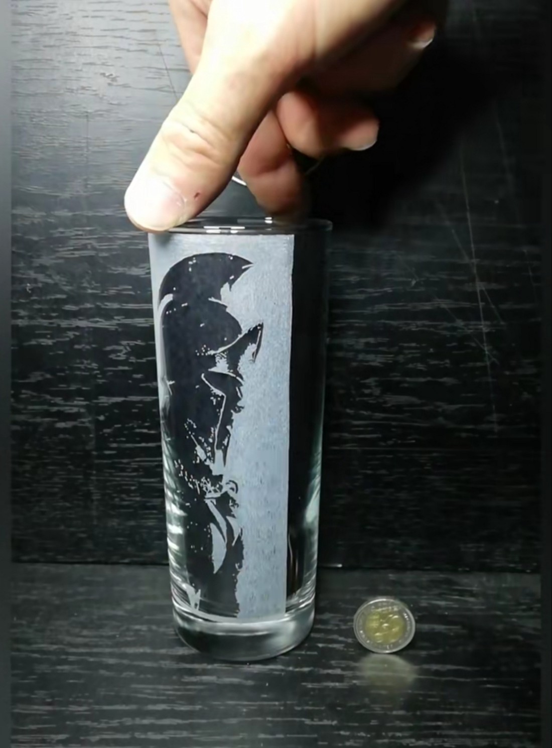 Pahar de sticlă cu model de războinic spartan  -  - Artynos.ro