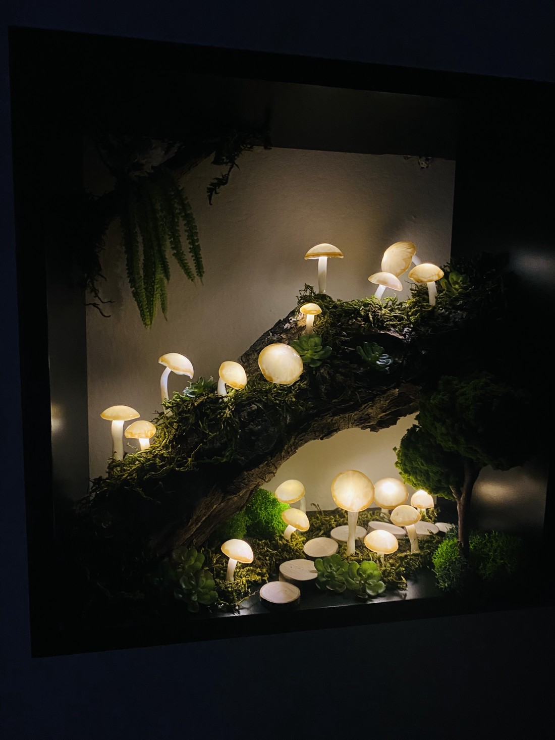 Lumină de dispoziție cu ciuperci iluminate - lampă cu ciuperci -  - Artynos.ro