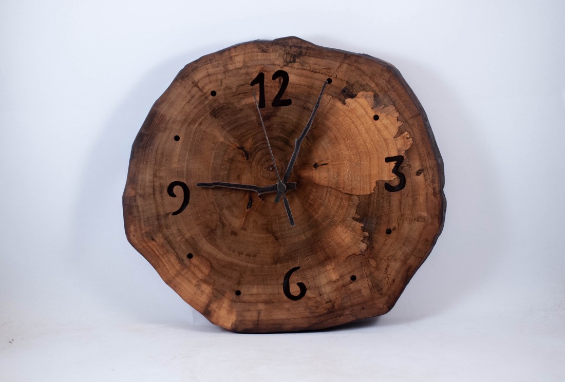Ceas de perete din lemn, ceas din lemn rustic - - Artynos.ro Ceas de perete din lemn, ceas din lemn rustic - - Artynos.ro