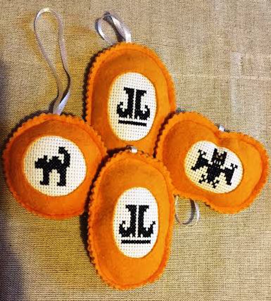 Toamna, Haloween simțit ornamente cu decorare cusatura cruce - - Artynos.ro Toamna, Haloween simțit ornamente cu decorare cusatura cruce - - Artynos.ro