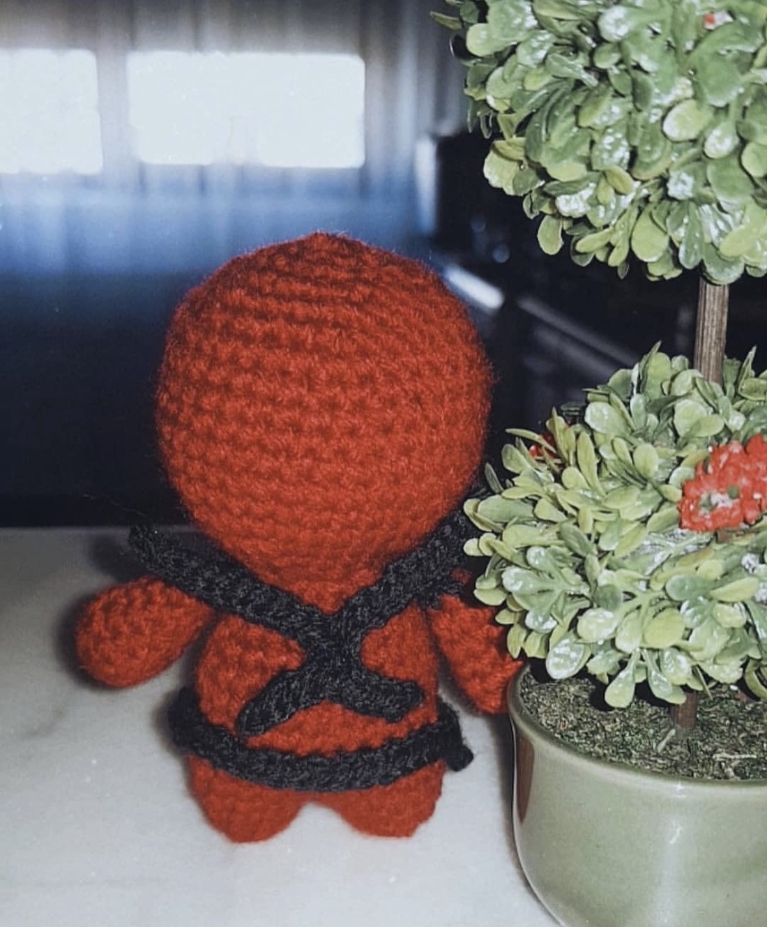 Papusa crosetata Deadpool - jucării și echipamente pentru copii - plușuri - păpușă croșetată, păpușă de pluș - Artynos.ro Papusa crosetata Deadpool - jucării și echipamente pentru copii - plușuri - păpușă croșetată, păpușă de pluș - Artynos.ro