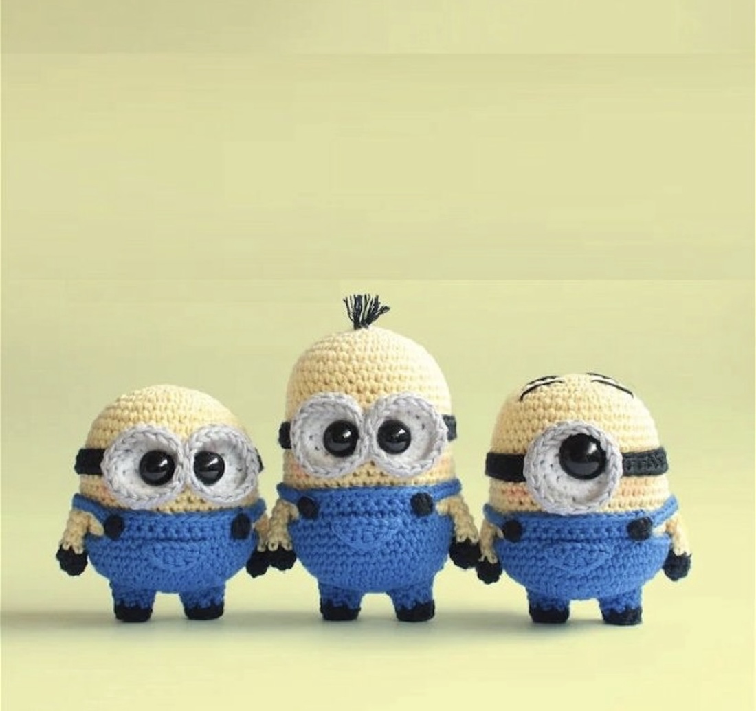 Papusa crosetata Minions - jucării și echipamente pentru copii - plușuri - păpușă croșetată, păpușă de pluș - Artynos.ro Papusa crosetata Minions - jucării și echipamente pentru copii - plușuri - păpușă croșetată, păpușă de pluș - Artynos.ro