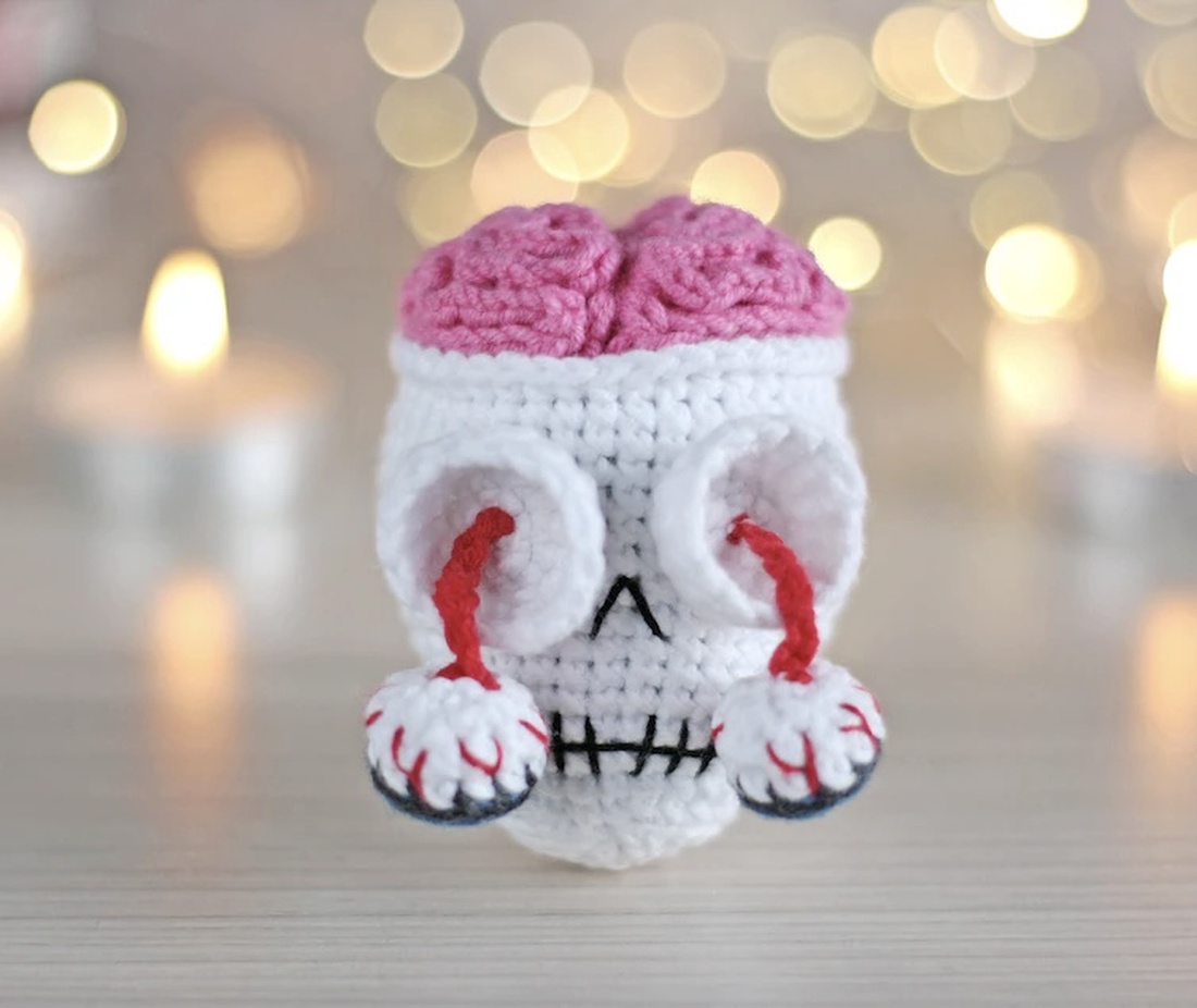 Breloc crosetat Skull - geantă și husă - accesorii genți - breloc - Artynos.ro Breloc crosetat Skull - geantă și husă - accesorii genți - breloc - Artynos.ro