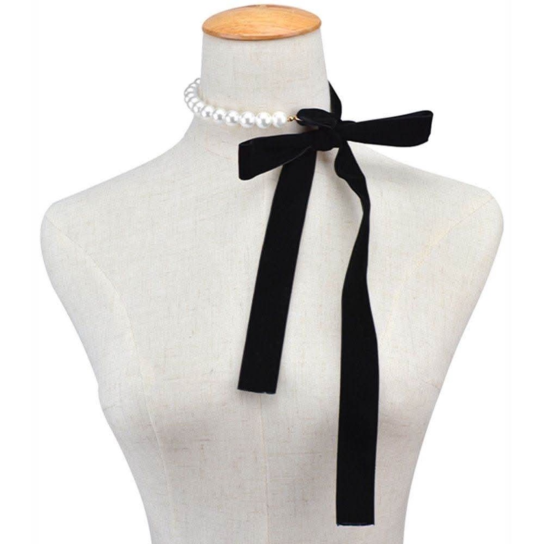 Colier-choker statement perle - bijuterii - coliere - coliere cu mărgele - Artynos.ro Colier-choker statement perle - bijuterii - coliere - coliere cu mărgele - Artynos.ro